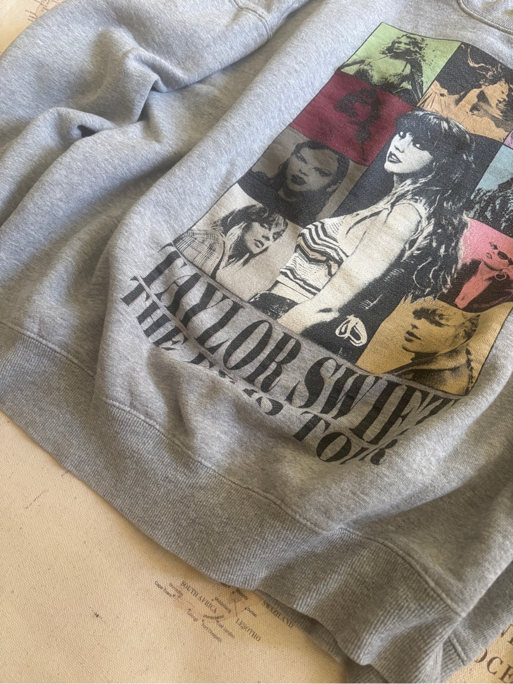 Taylor Swift Eras Tour Sweatshirt Small - Picture 2 of 6